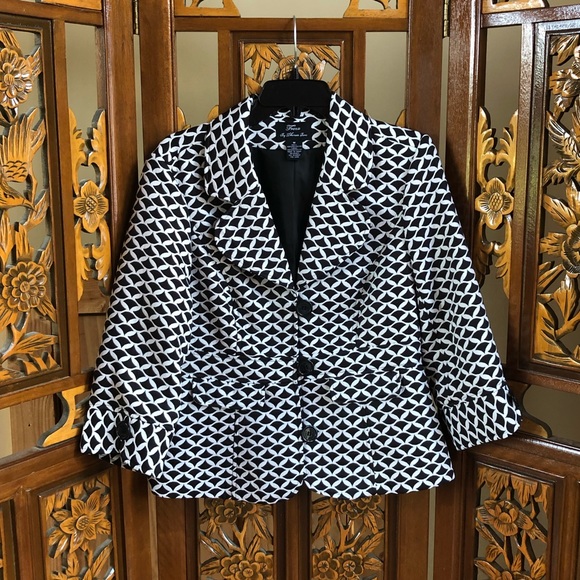 Trenz by Theresa Renz Black & White Jacket - Picture 1 of 9